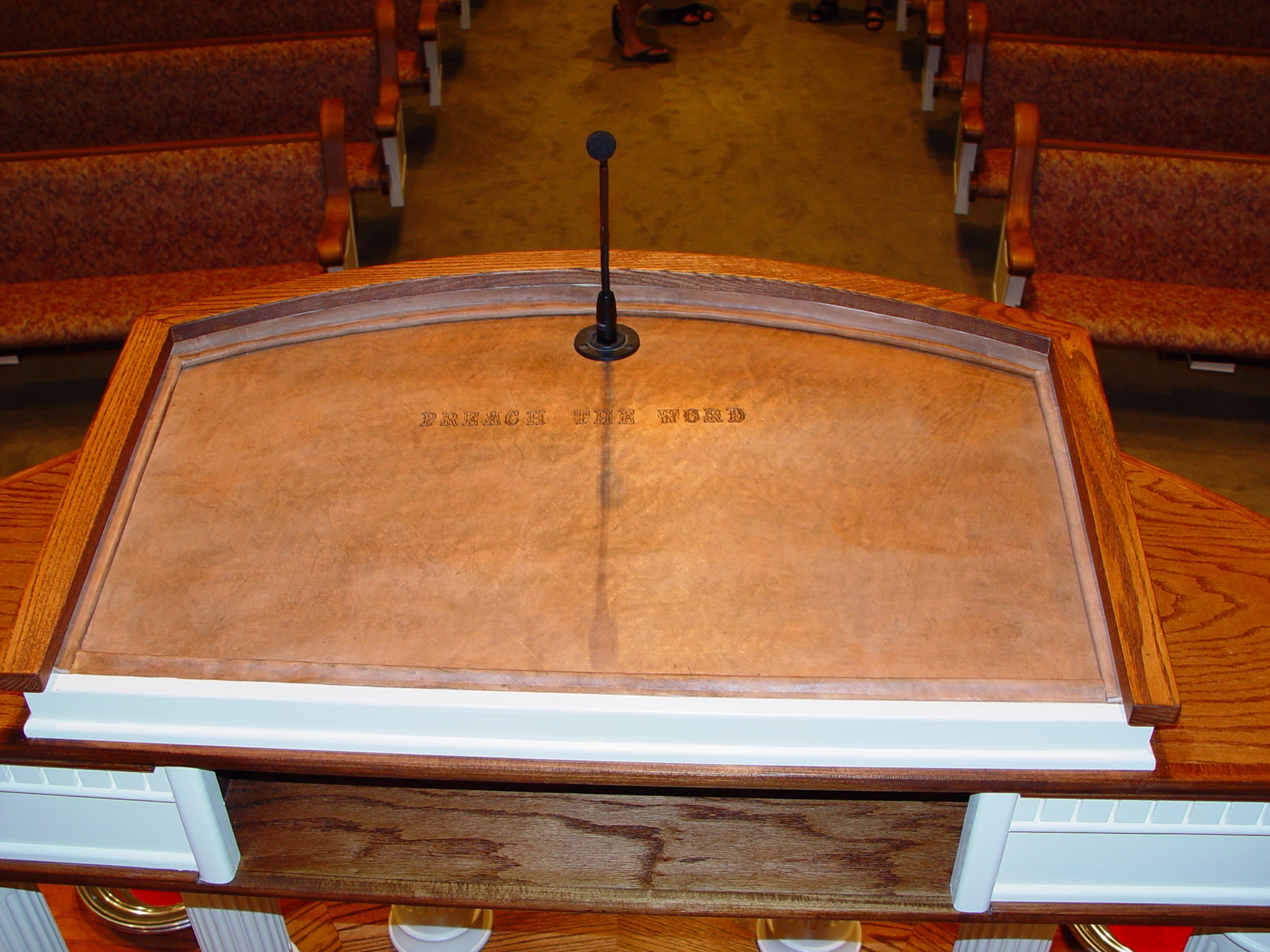  Radius Pulpit 