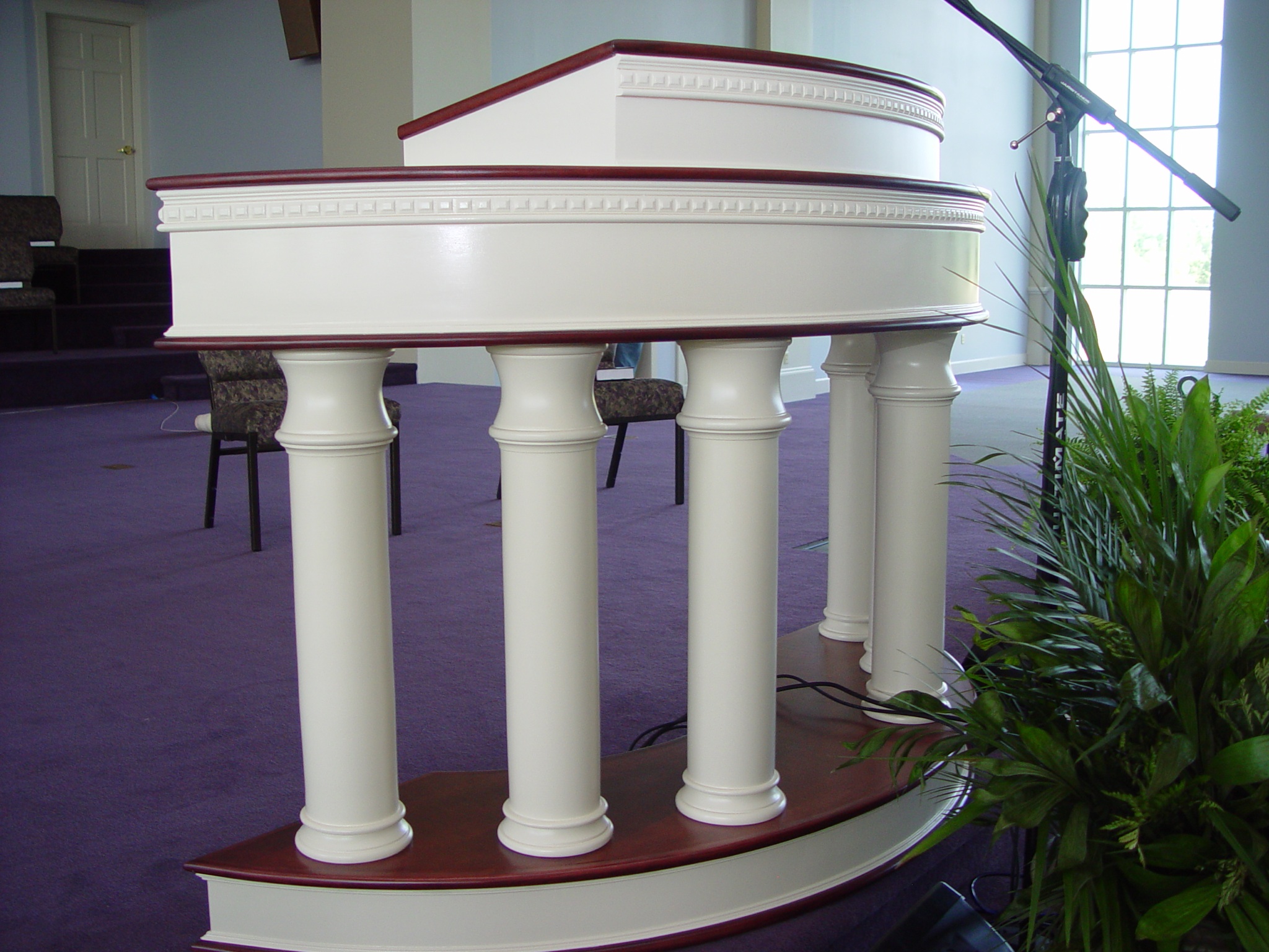  Radius Pulpit 