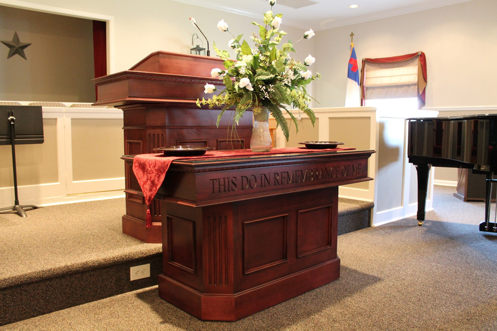  Pedistal Pulpit 