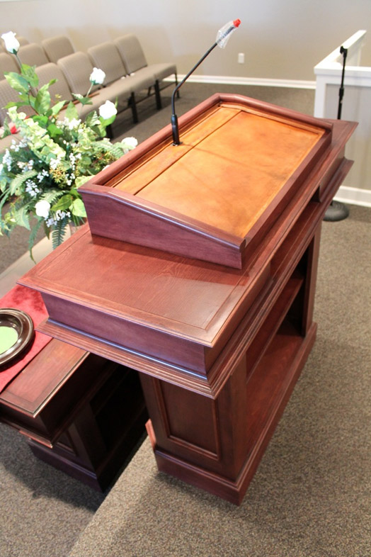  Pedistal Pulpit 
