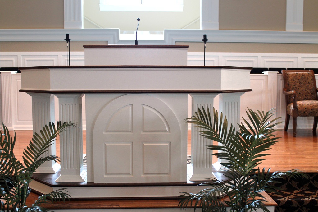  Pedistal Pulpit 
