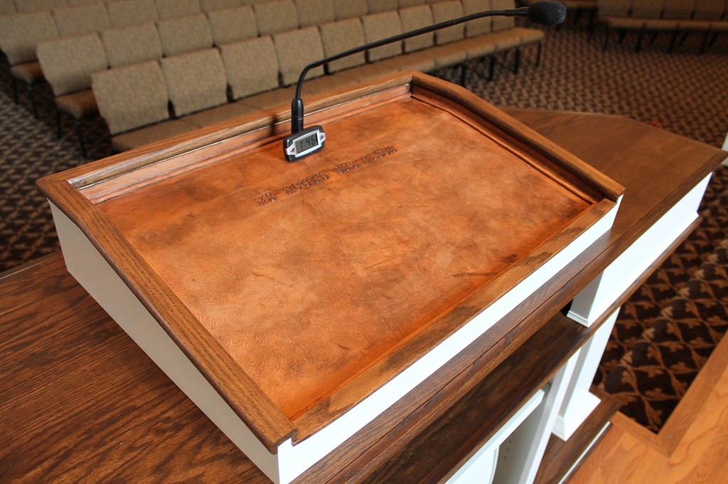  Pedistal Pulpit 